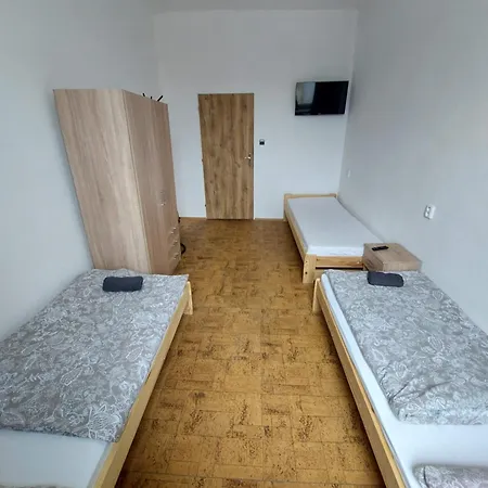 Hostel Vlocka Karniów